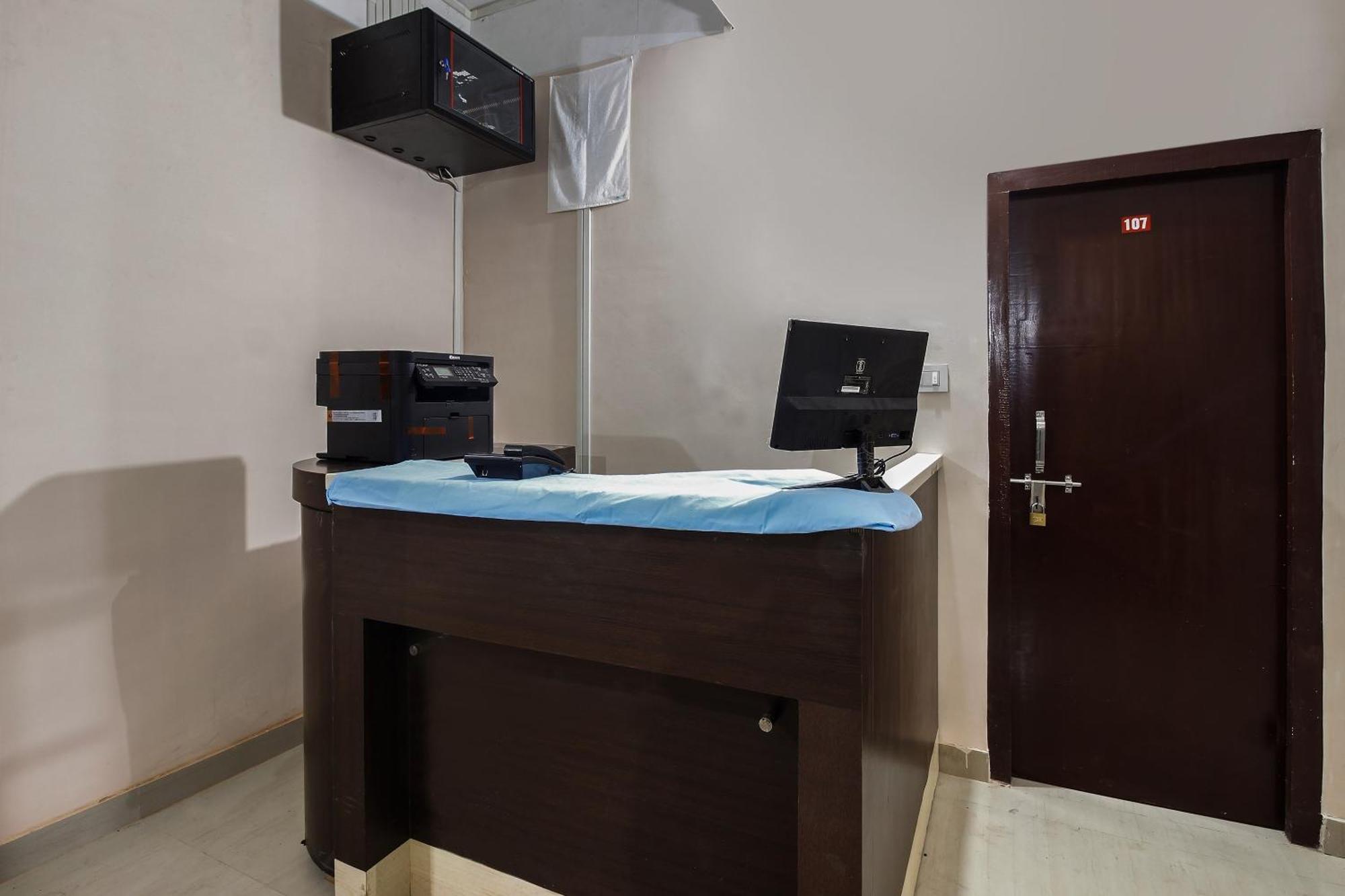Hotel O Shiva Guest House Guwahati Exterior foto